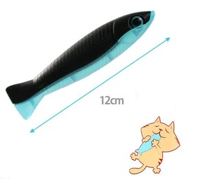 Игрушка пластиковая Рыбка с мататаби 12 см черный/синий